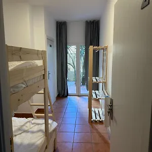 Urban Garden Hostal